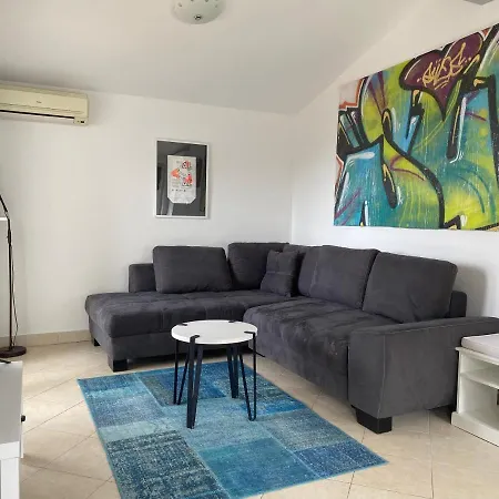 Apartman Sea View Apartment, 4 Min. By Foot To Main Jadranovo
