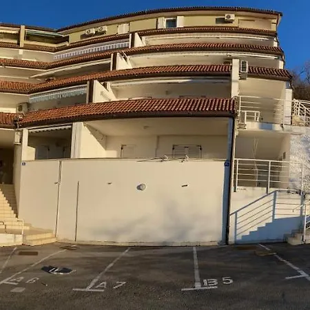 Apartman Sea View Apartment, 4 Min. By Foot To Main