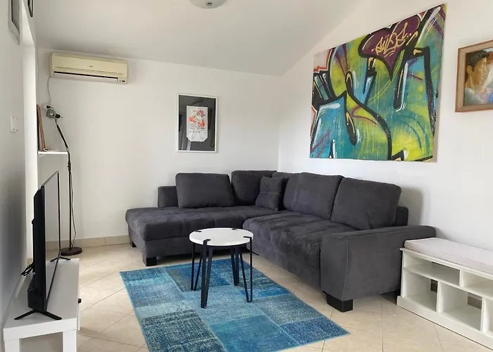 Apartman Sea View Apartment, 4 Min. By Foot To Main Jadranovo