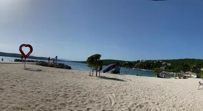 Sea View Apartment, 4 Min. By Foot To Main *